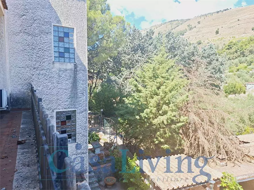 Immagine 37 di Villa in vendita  a Monreale