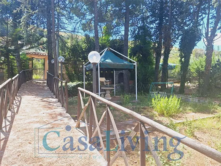 Immagine 50 di Villa in vendita  a Monreale