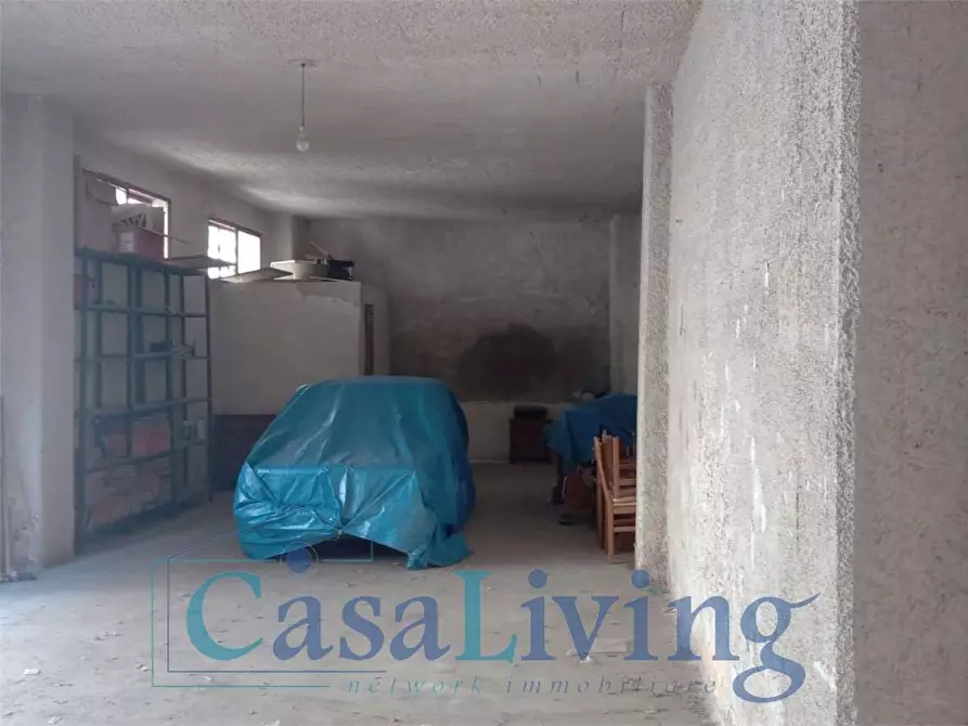Immagine 13 di Magazzino in vendita  in Via Venero 205 a Monreale