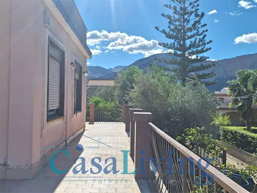 Immagine 38 di Villa in vendita  in Via Delle Cicogne 6 a Carini