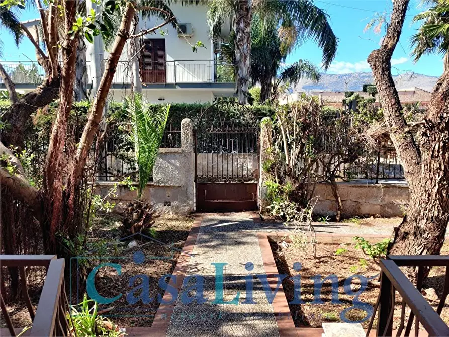 Immagine 47 di Villa in vendita  in Via Delle Cicogne 6 a Carini