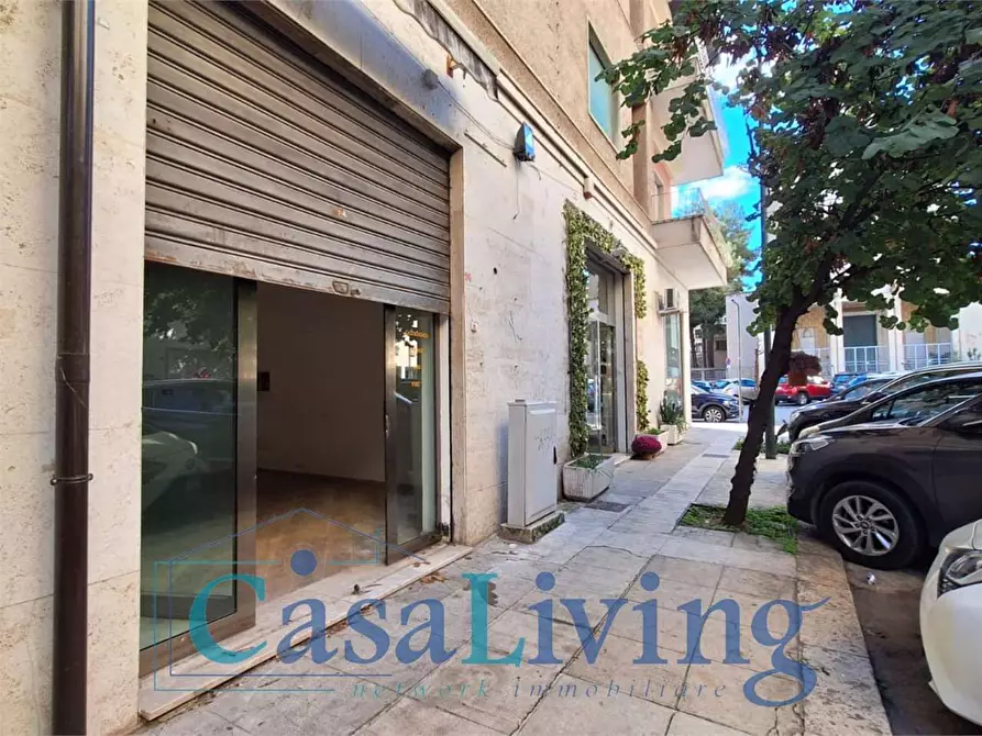 Immagine 2 di Negozio in vendita  in Via G. Pipitone Federico 96 a Palermo