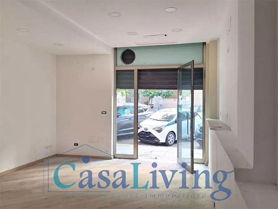 Immagine 3 di Negozio in vendita  in Via G. Pipitone Federico 96 a Palermo