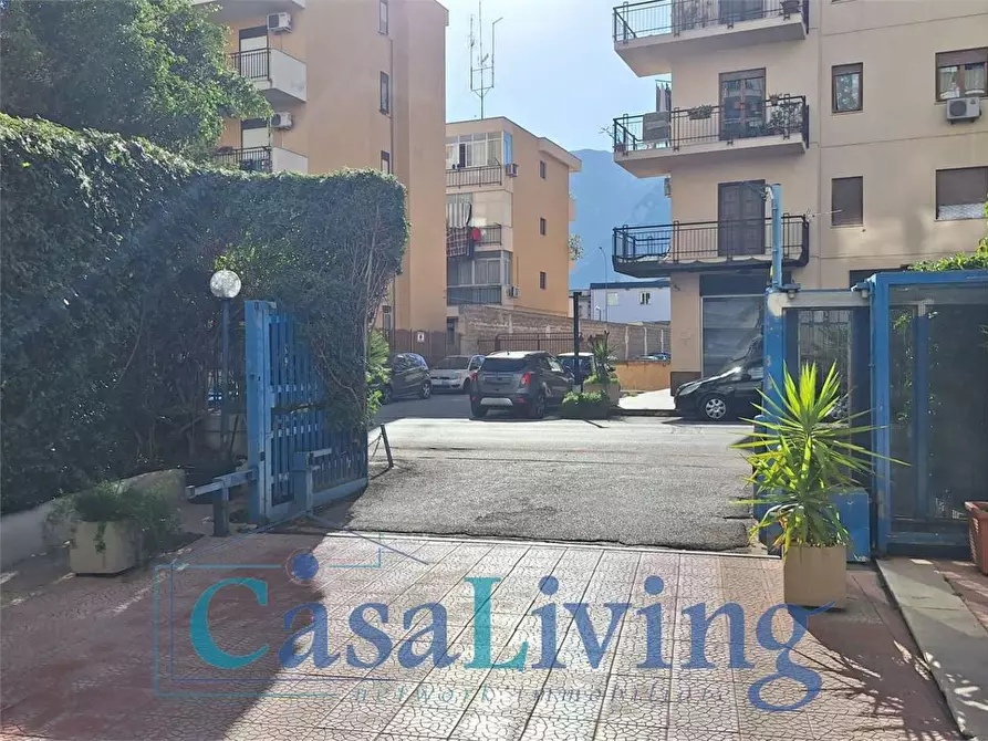 Immagine 38 di Appartamento in vendita  in Corso dei Mille 1060 a Palermo