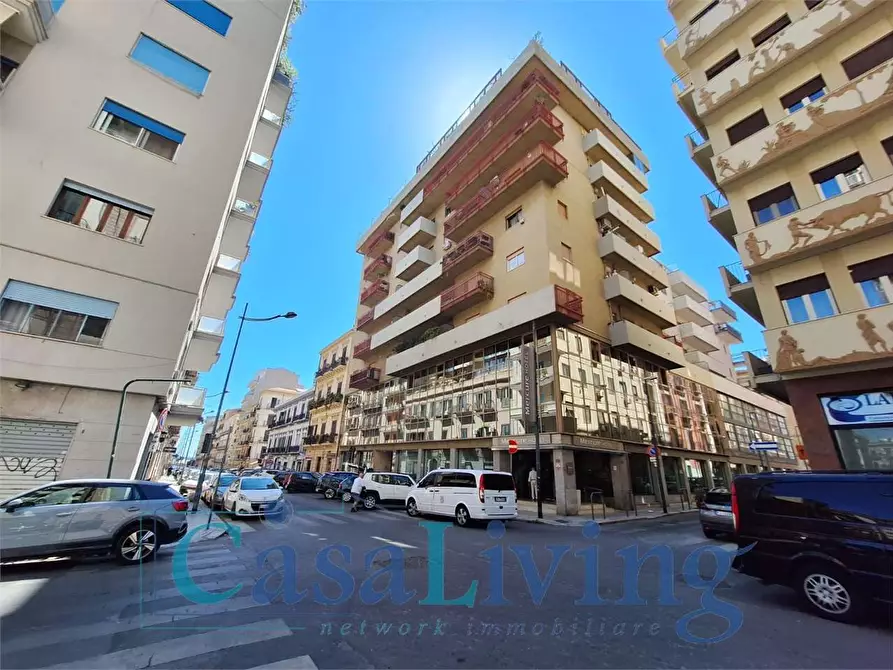 Immagine 5 di Appartamento in vendita  in Via Mariano Stabile 110 a Palermo