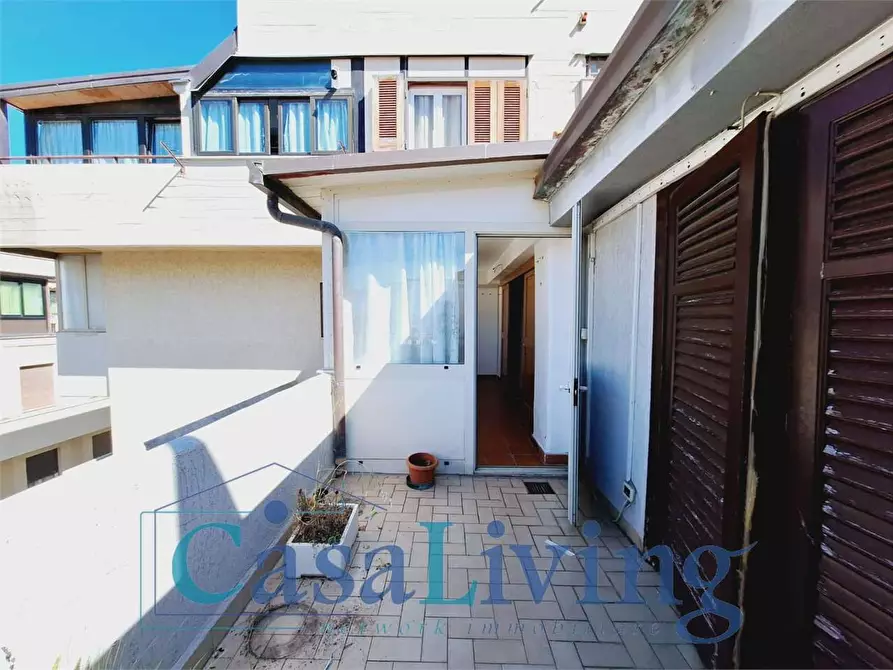 Immagine 34 di Attico in vendita  in Via Mariano Stabile 110 a Palermo