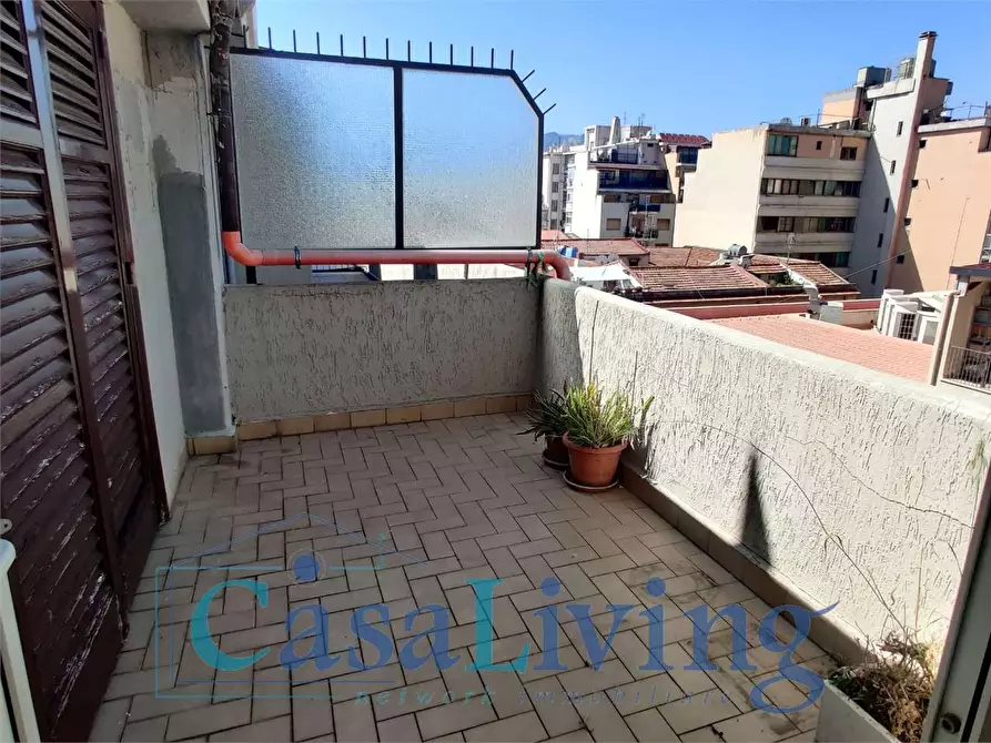 Immagine 4 di Attico in vendita  in Via Mariano Stabile 110 a Palermo