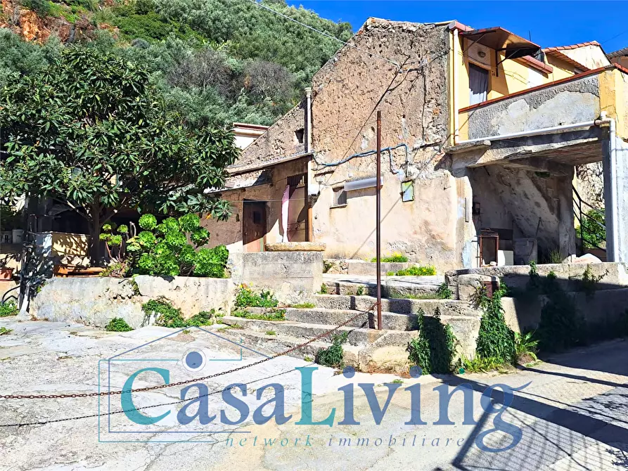 Immagine 3 di Villa in vendita  in via Favara 23 a Monreale