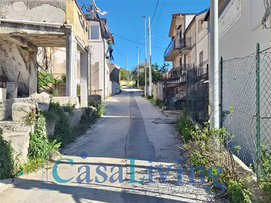 Immagine 42 di Villa in vendita  in via Favara 23 a Monreale