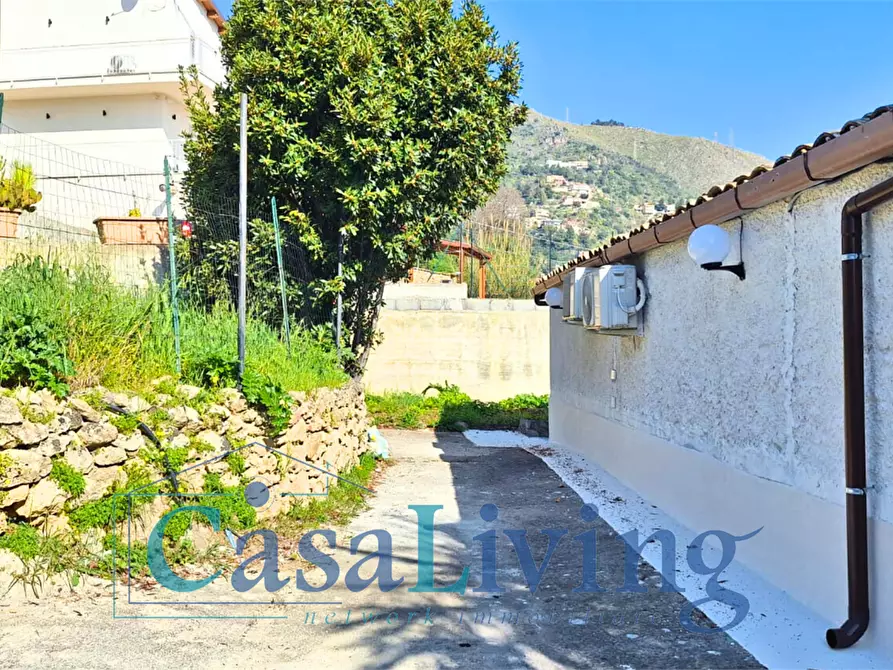 Immagine 24 di Villa in affitto  in Vi santicelli a Monreale