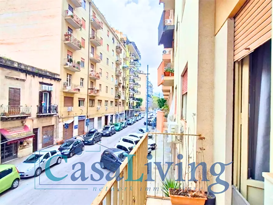 Immagine 13 di Appartamento in affitto  in Via saverio scrofani  15 a Palermo