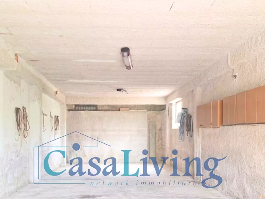 Immagine 26 di Villa in vendita  in via esterna strazzasiti a Monreale