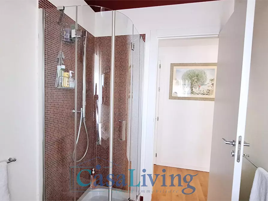 Immagine 21 di Appartamento in vendita  in via guido rossa a Monreale