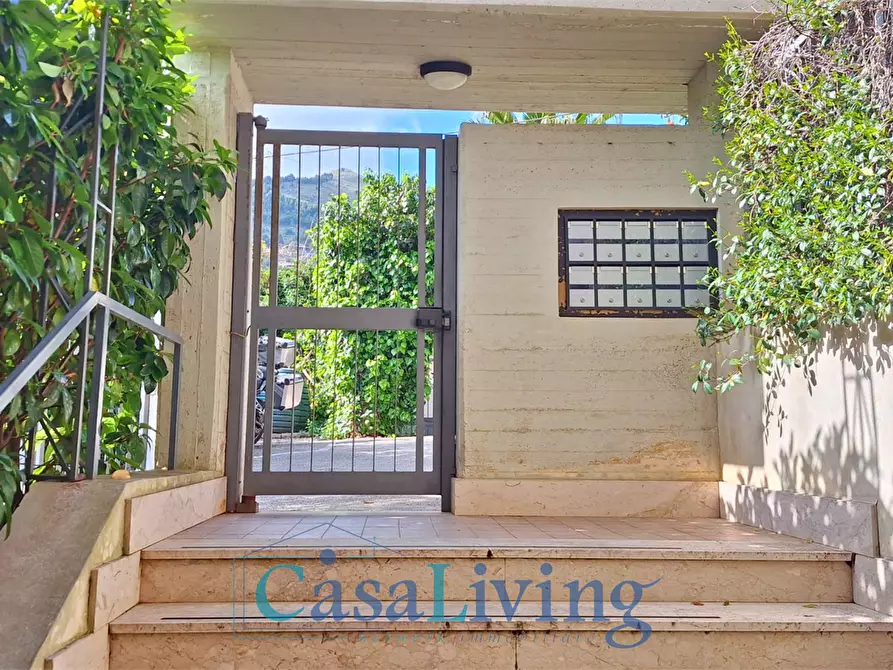 Immagine 43 di Appartamento in vendita  in via guido rossa a Monreale