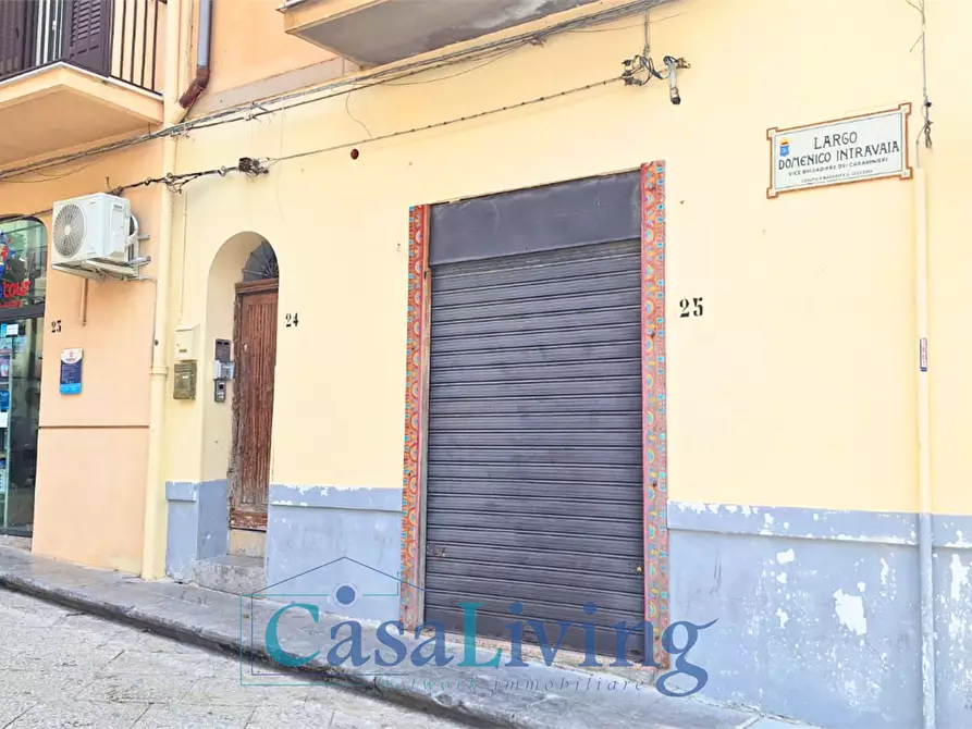 Immagine 17 di Negozio in affitto  in piazza vittorio emanuele 25 a Monreale