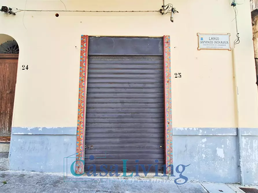 Immagine 18 di Negozio in affitto  in piazza vittorio emanuele 25 a Monreale