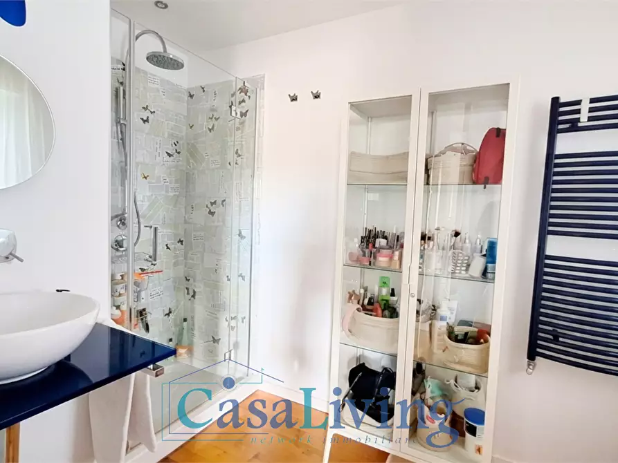 Immagine 33 di Appartamento in vendita  in via guido rossa a Monreale