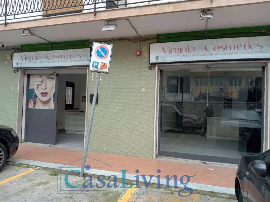 Immagine 4 di Negozio in vendita  in Via Venero  179 a Monreale