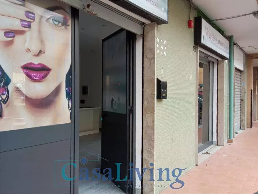 Immagine 6 di Negozio in vendita  in Via Venero  179 a Monreale