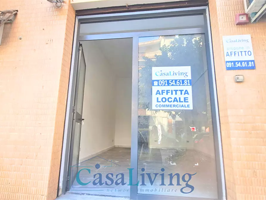 Immagine 2 di Negozio in affitto  in Via Venero  29 a Monreale