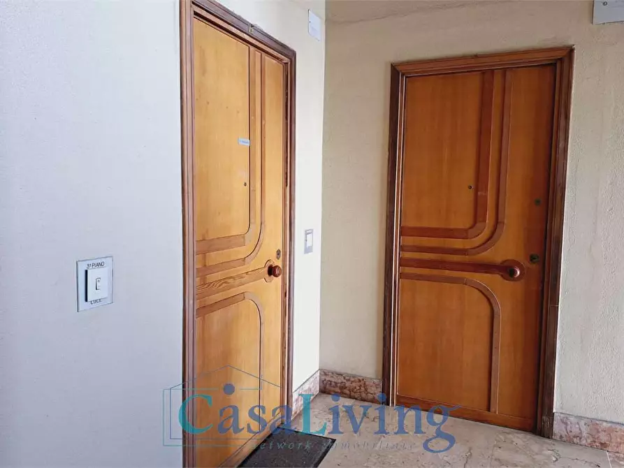 Immagine 10 di Appartamento in affitto  in Via Dei Nebrodi 138 a Palermo