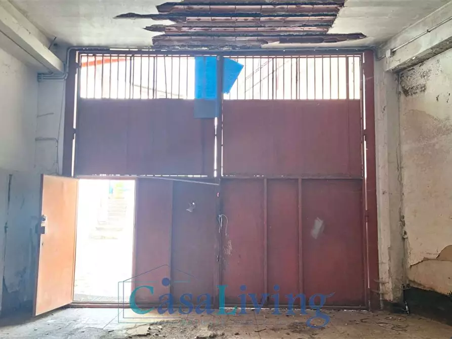 Immagine 10 di Magazzino in vendita  in Via Mario Trapassi 1 a Palermo