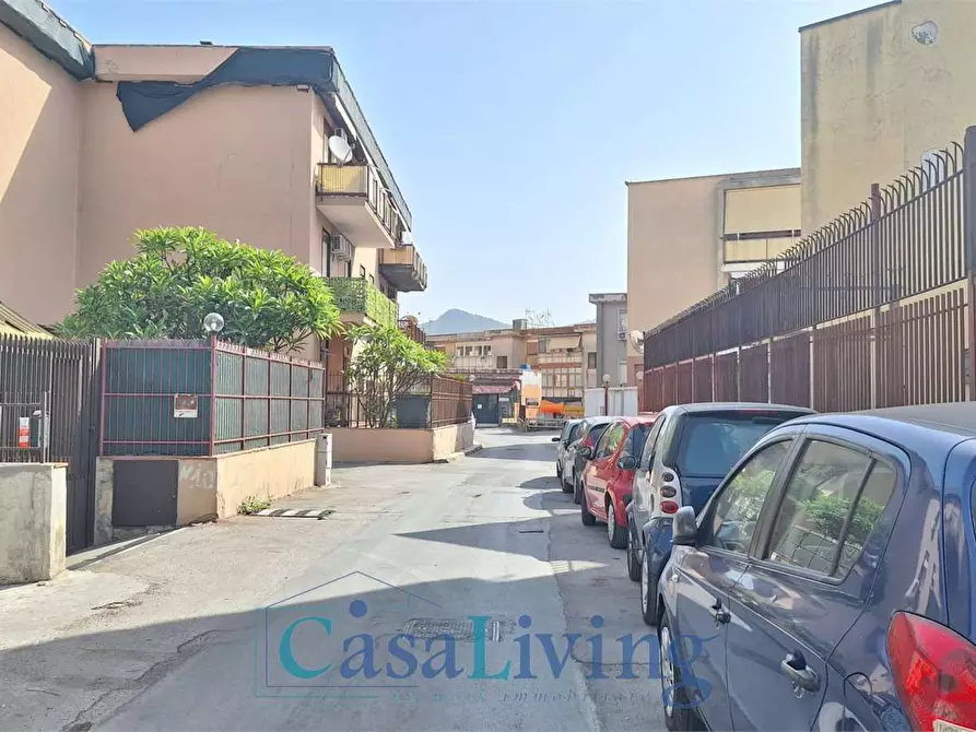 Immagine 25 di Magazzino in vendita  in Via Mario Trapassi 1 a Palermo