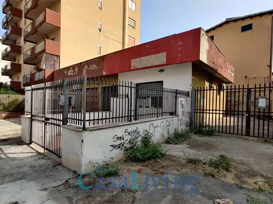 Immagine 10 di Garage in vendita  in VIa Giuseppe Pianell 20 - 30 a Palermo
