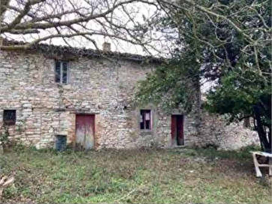 Immagine 1 di Rustico / casale in vendita  in via Parr. San Bartolomeo di Gaifa, n. 34 34 a Fossombrone