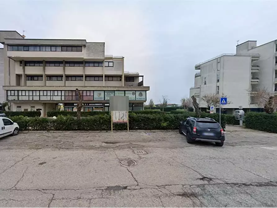Immagine 1 di Appartamento in vendita  in Via Alcide De Gasperi  9 a Fano