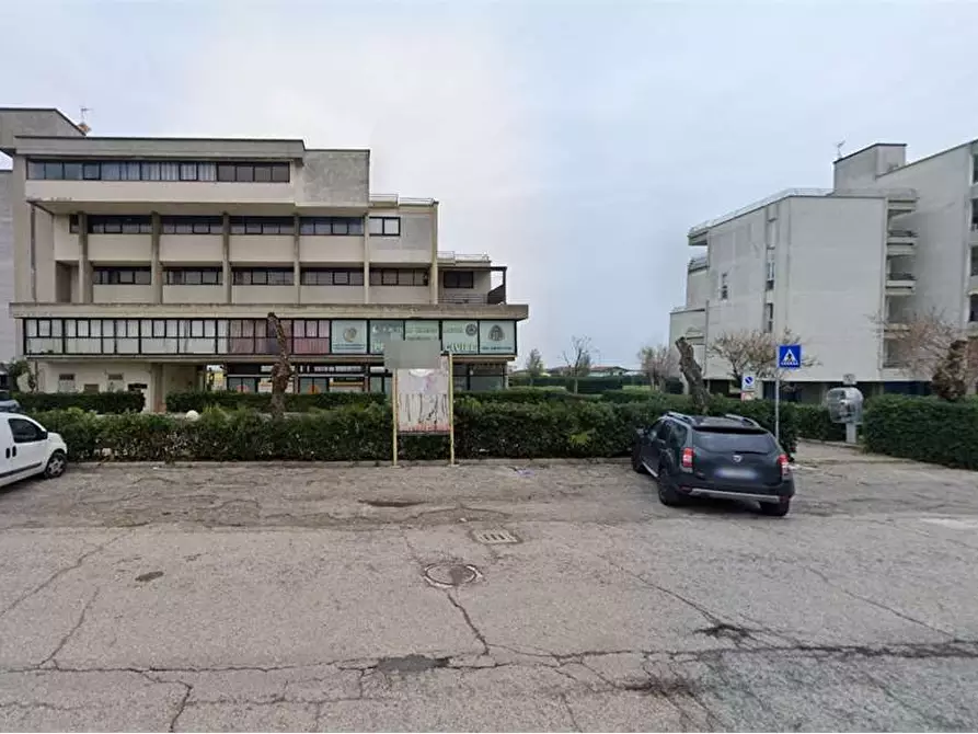 Immagine 1 di Appartamento in vendita  in Via Alcide De Gasperi  9 a Fano