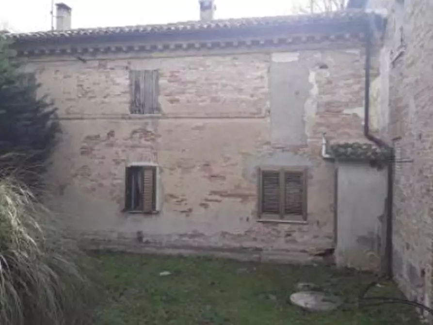 Immagine 4 di Stabile in vendita  in Frazione Saltara -Via Verga 5/a a Colli Al Metauro