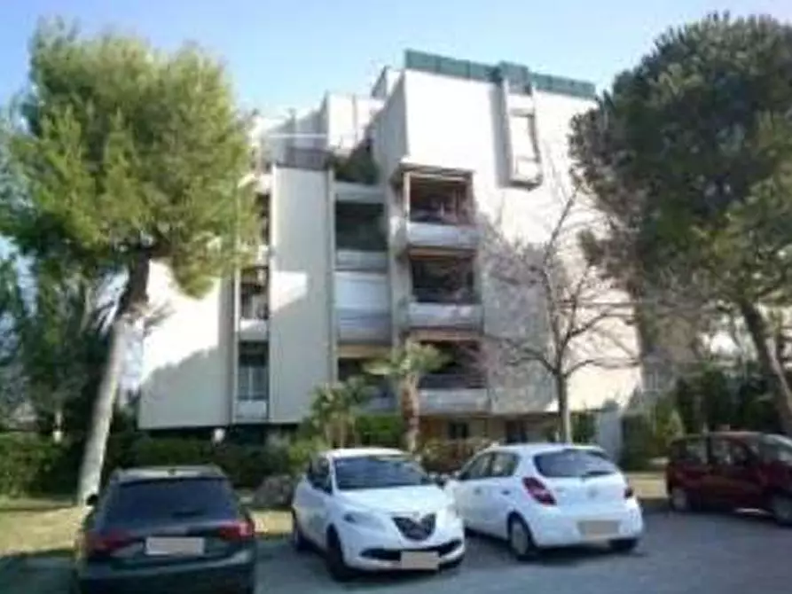 Immagine 1 di Appartamento in vendita  in Via Arturo Toscanini  2 a Pesaro
