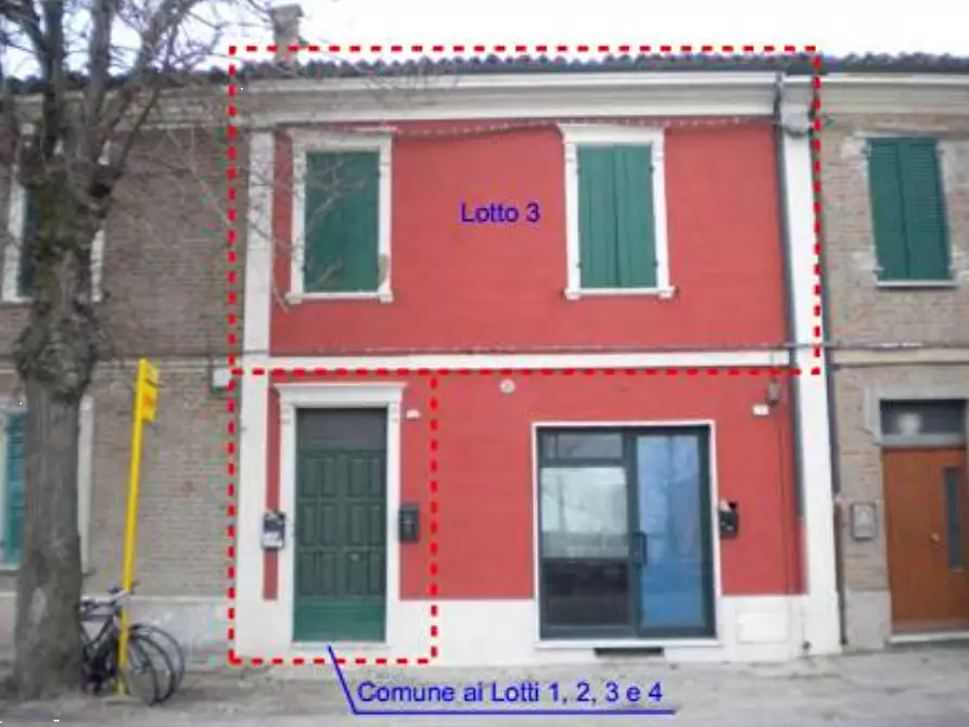 Immagine 1 di Appartamento in vendita  in Viale Romagna  33 a Fano