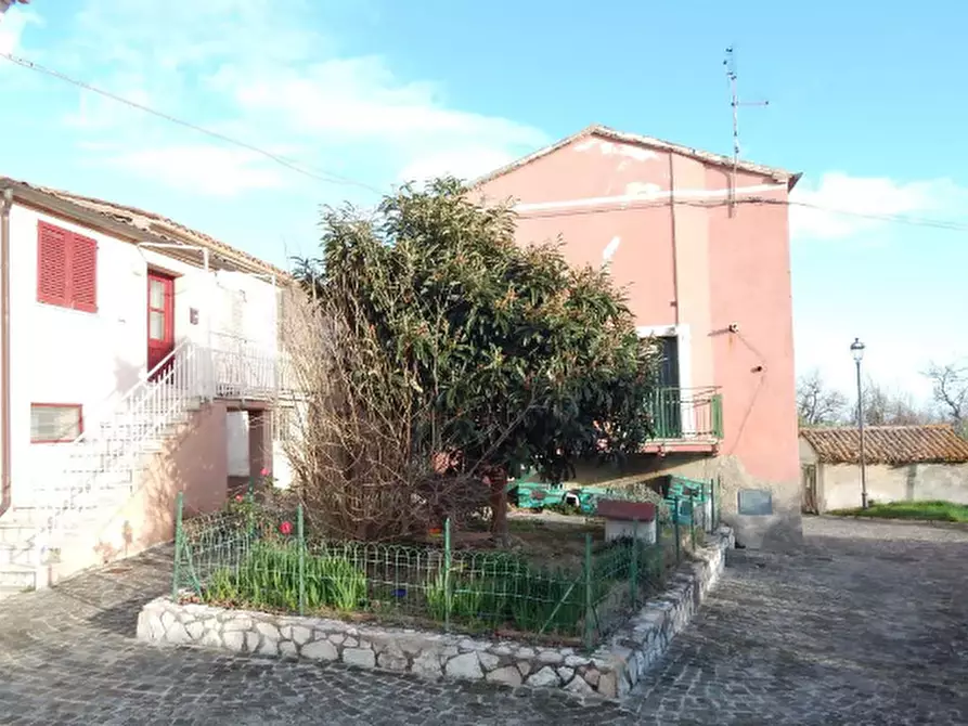 Immagine 1 di Appartamento in vendita  in Via Villa del Monte Campagna   14 a Terre Roveresche