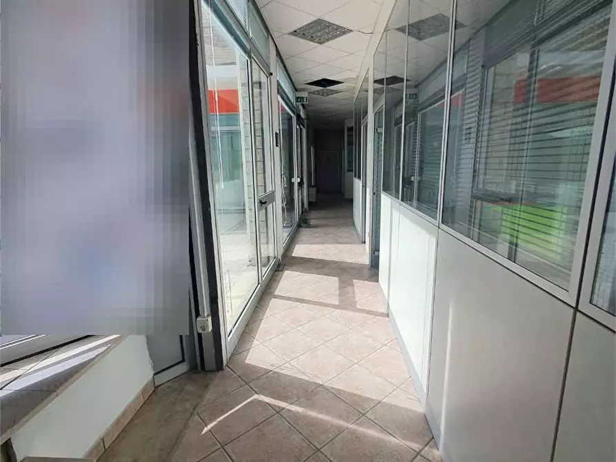 Immagine 16 di Ufficio in vendita  in Via Nazionale 2 a Vallefoglia
