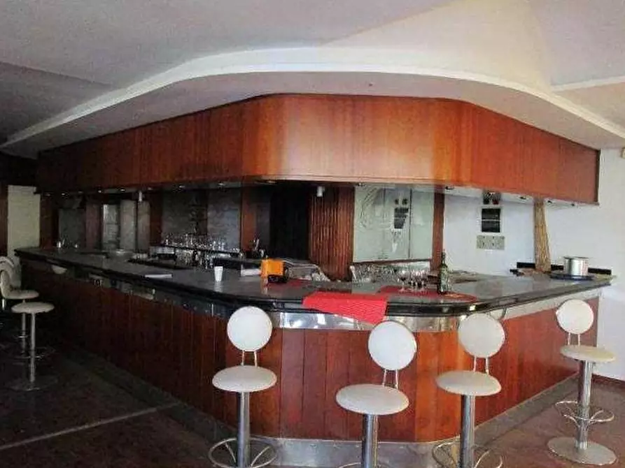 Immagine 5 di Stabile in vendita  in Zona Ledimar, Via delle Rondini  6 a Pesaro