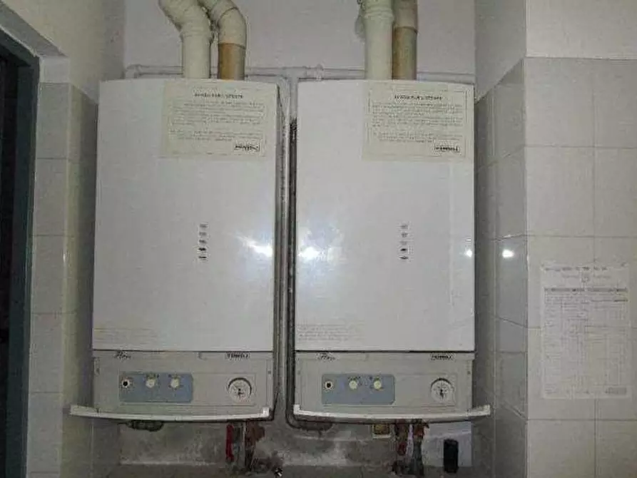 Immagine 8 di Stabile in vendita  in Zona Ledimar, Via delle Rondini  6 a Pesaro