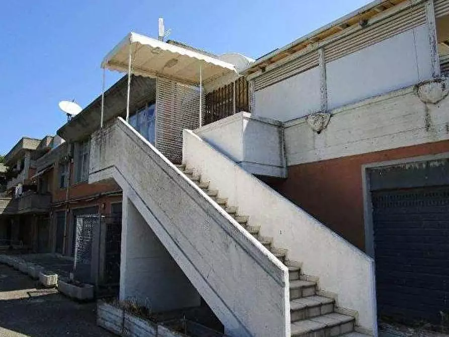 Immagine 19 di Stabile in vendita  in Zona Ledimar, Via delle Rondini  6 a Pesaro