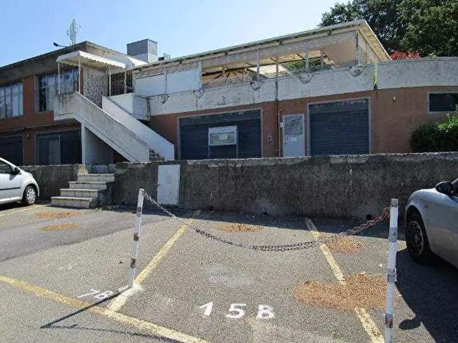 Immagine 21 di Stabile in vendita  in Zona Ledimar, Via delle Rondini  6 a Pesaro