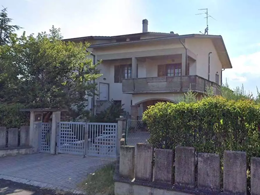 Immagine 1 di Casa bifamiliare in vendita  in Strada Vicinale Cà Marcone  3 a Montecalvo In Foglia