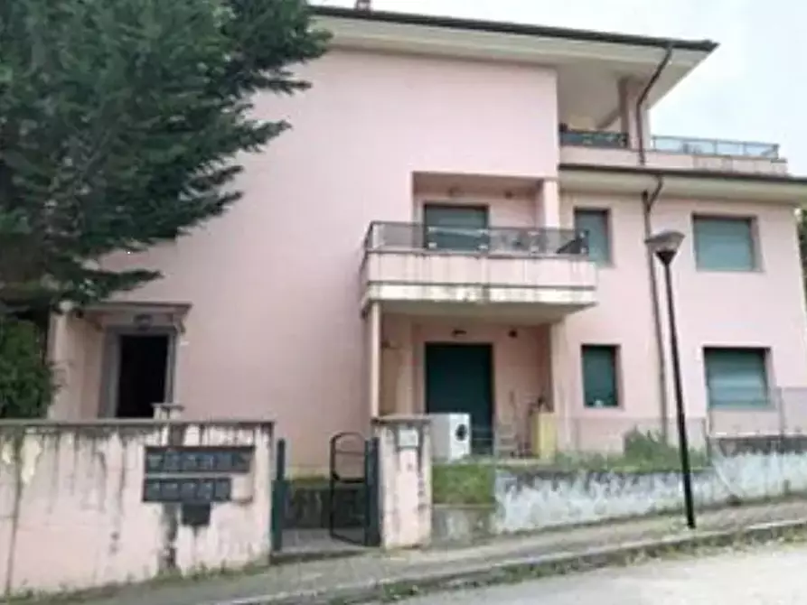 Immagine 1 di Appartamento in vendita  in VIA VALLE  56 a Petriano