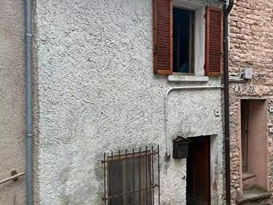 Immagine 1 di Appartamento in vendita  in Via del Confine  10 a Cantiano