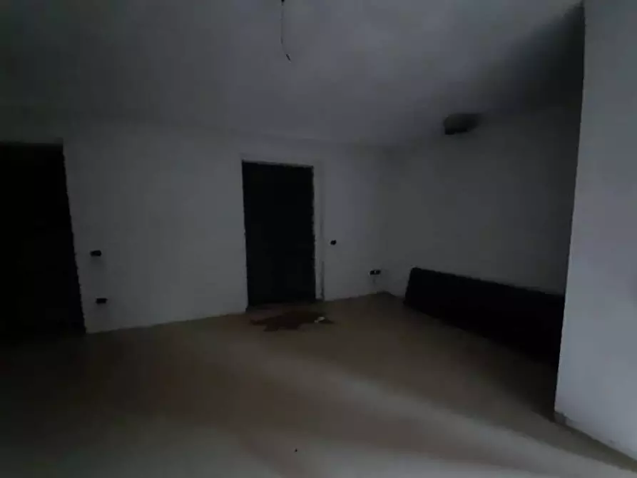 Immagine 2 di Appartamento in vendita  in Via Rossini a Serra Sant'abbondio