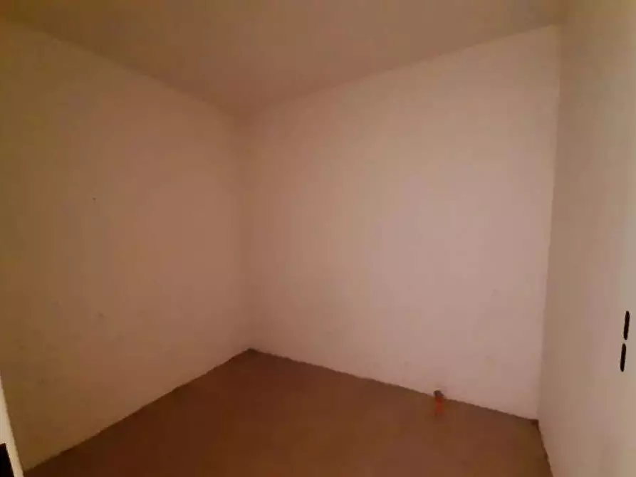 Immagine 11 di Appartamento in vendita  in Via Rossini a Serra Sant'abbondio