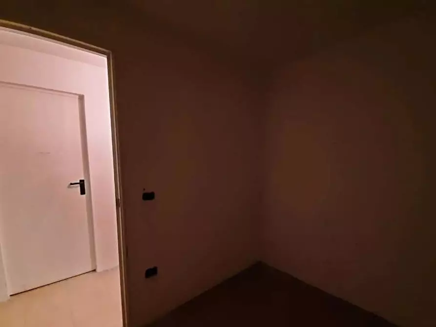 Immagine 18 di Appartamento in vendita  in Via Rossini a Serra Sant'abbondio