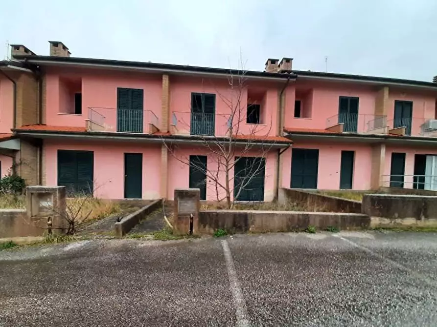 Immagine 1 di Appartamento in vendita  in Via Circonvallazione a Serra Sant'abbondio