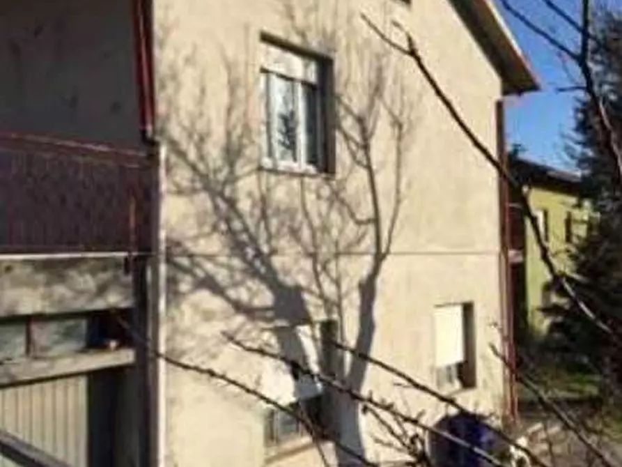 Immagine 3 di Villa in vendita  in Via  Salvemini  7 a Sassocorvaro Auditore