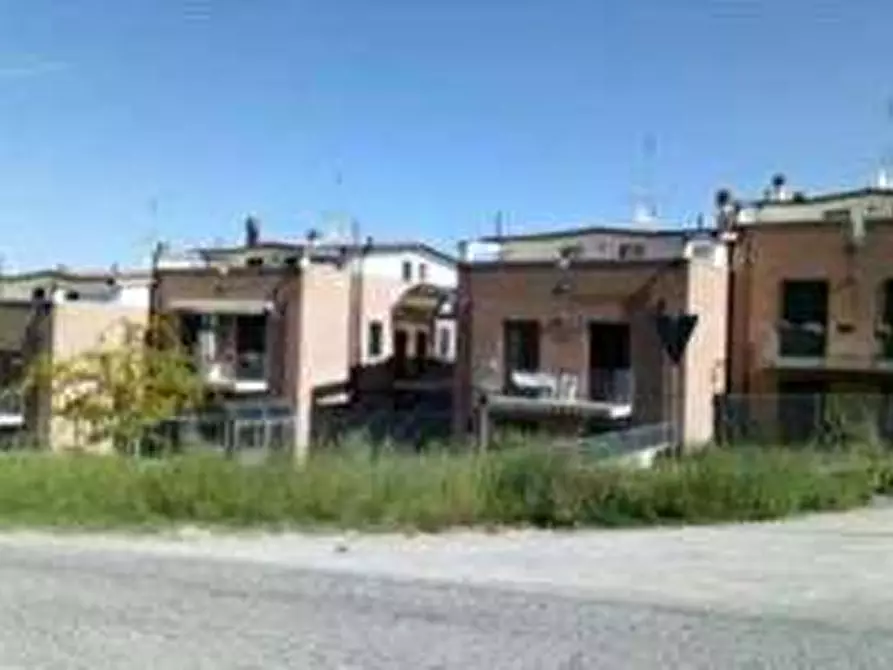 Immagine 1 di Appartamento in vendita  in Via Monte Bianco  snc a Petriano