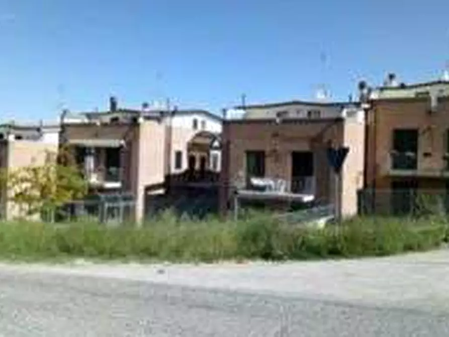 Immagine 1 di Appartamento in vendita  in Via Monte Bianco  snc a Petriano